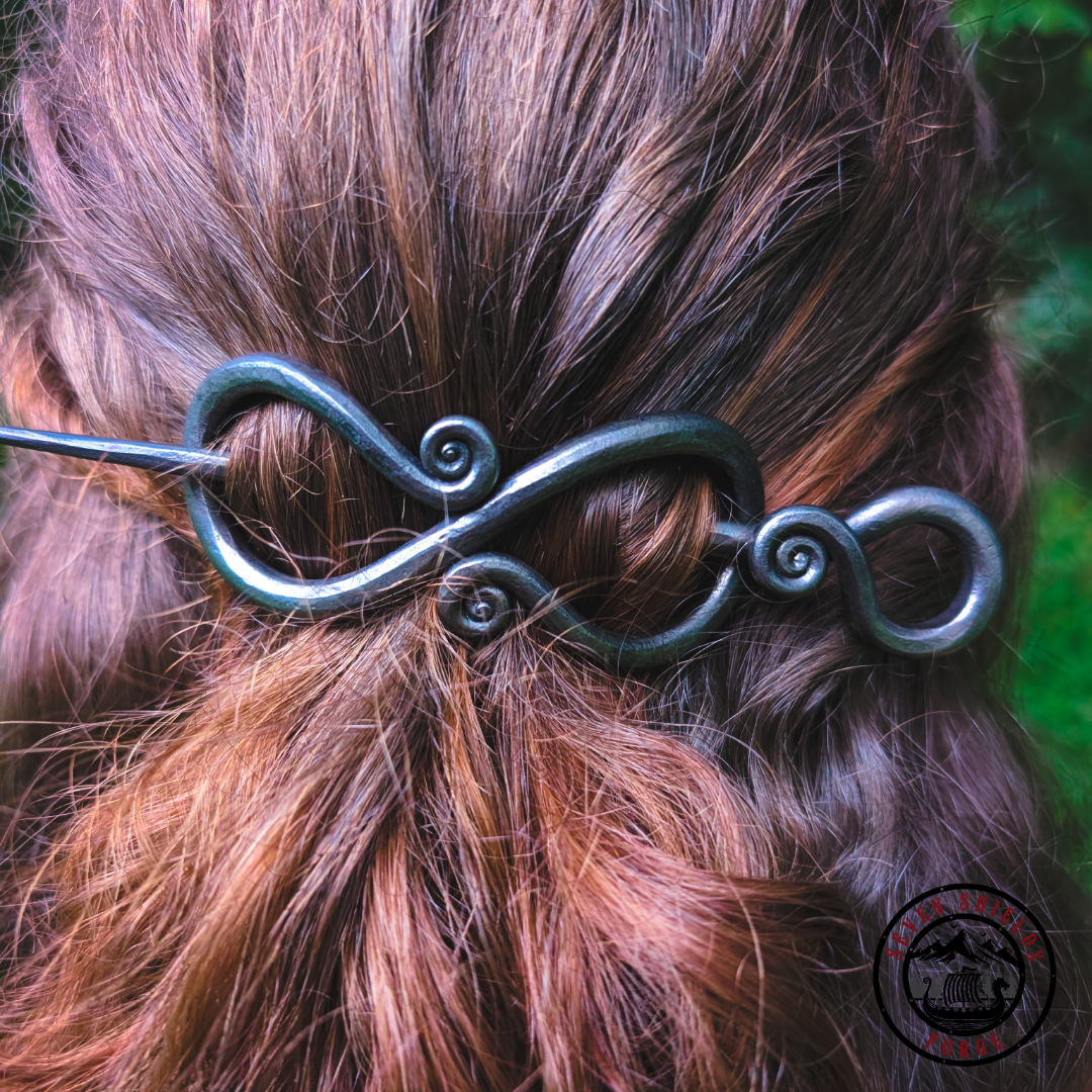 Fiddle head scroll hair pin