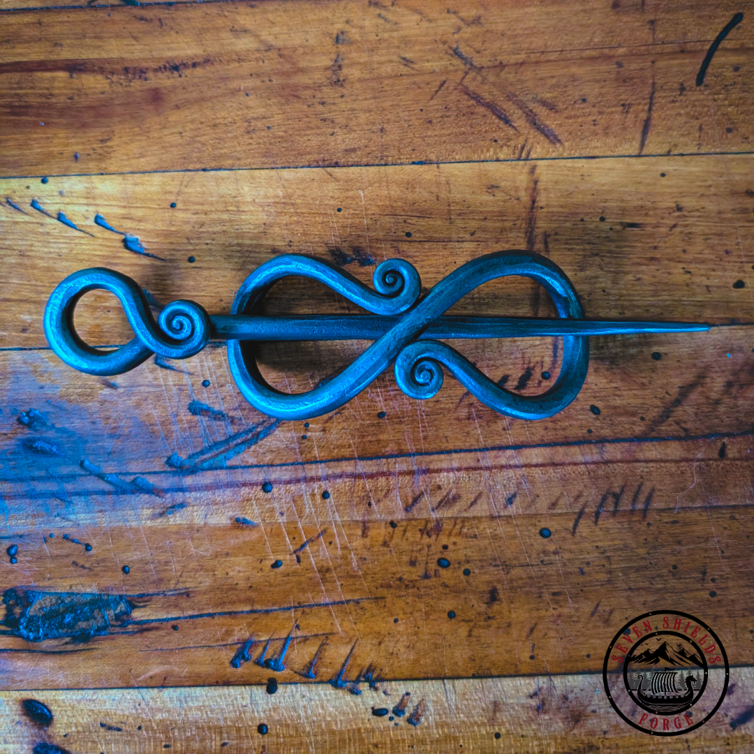 Fiddle head scroll hair pin